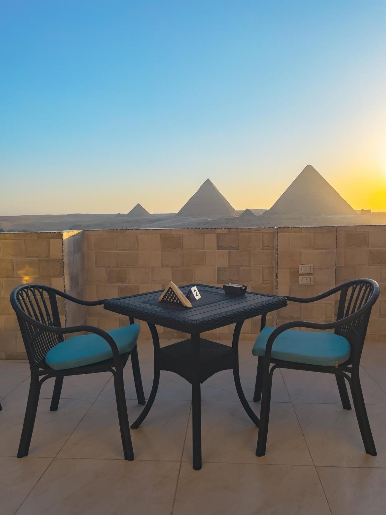 Jumeirah Pyramids View Inn Kafret el-Gabal Eksteriør billede