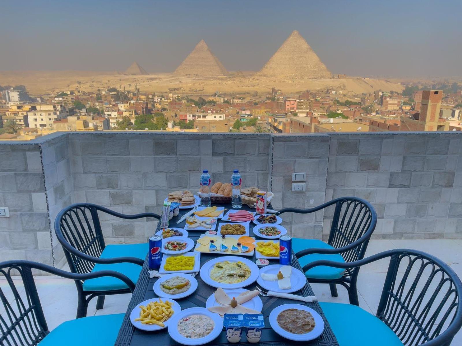 Jumeirah Pyramids View Inn Kafret el-Gabal Eksteriør billede